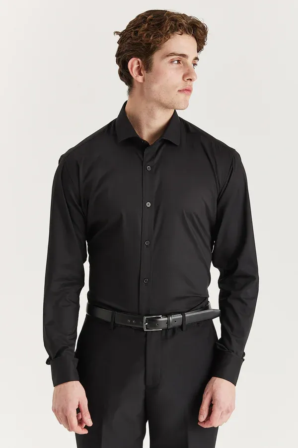 sh-oliver-black-3.webp