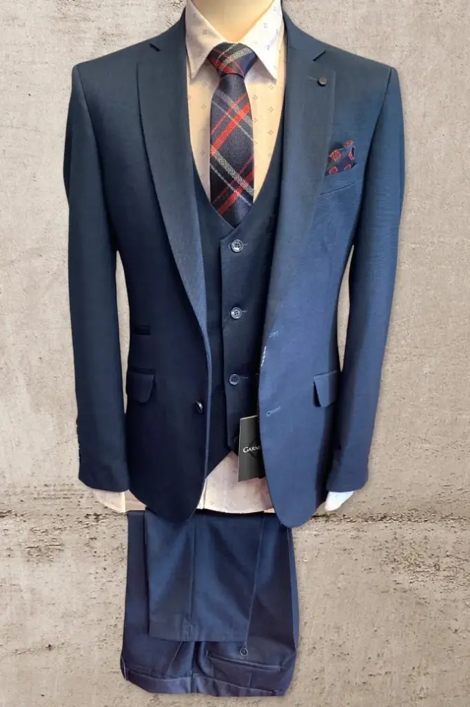 Edison Blue 2pc Suit /size 124 (49")Reg.